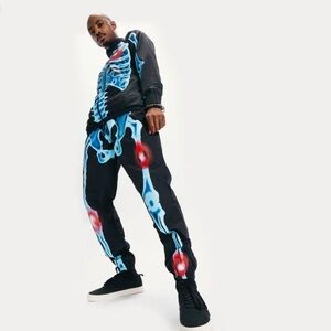 Market Anatomy X-ray Injuries Track Pants‎ Size Medium
NWT